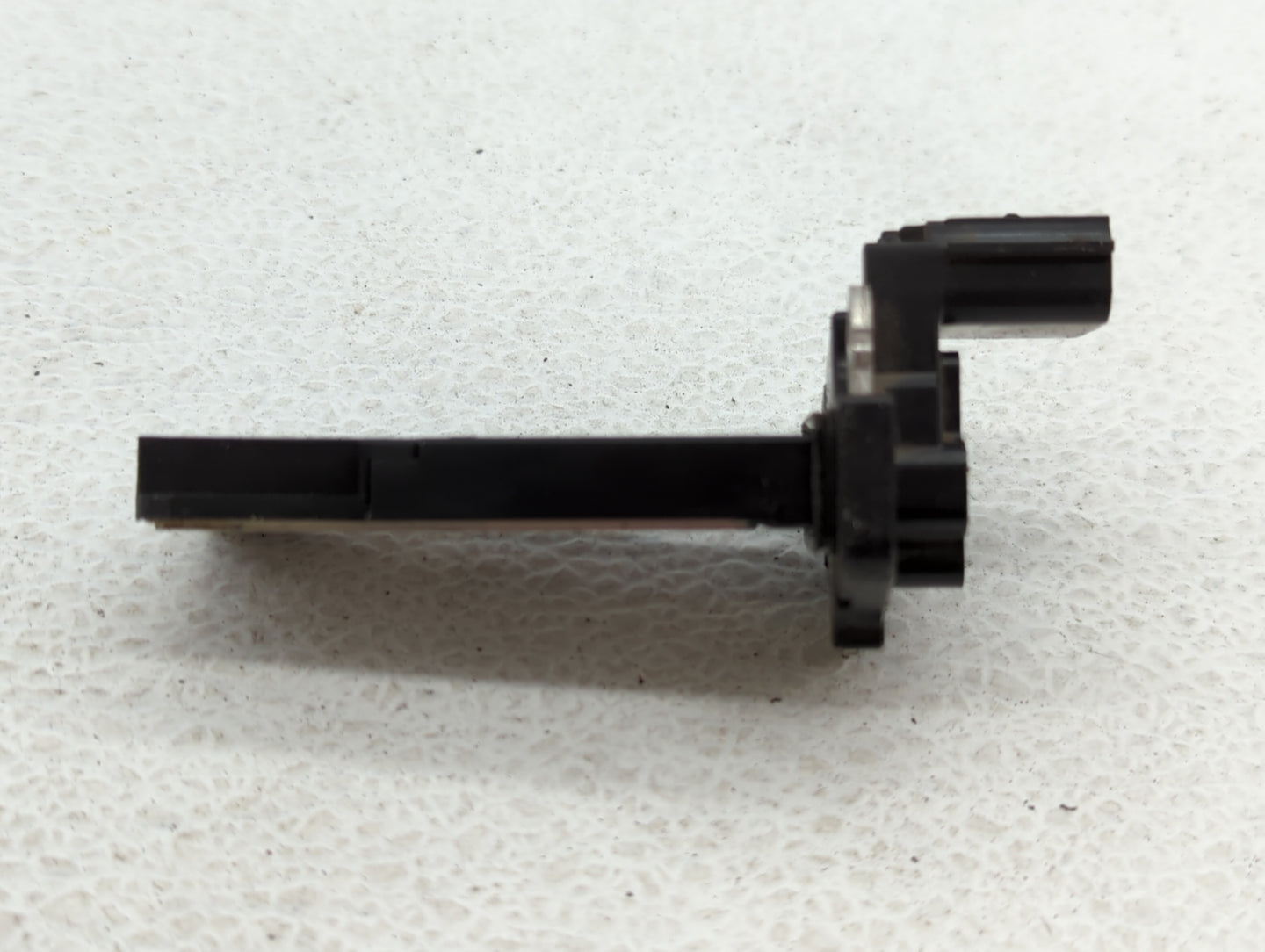 2013-2018 Cadillac Ats Mass Air Flow Meter Maf - Oemusedautoparts1.com