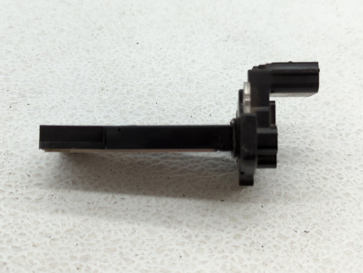 2013-2018 Cadillac Ats Mass Air Flow Meter Maf - Oemusedautoparts1.com