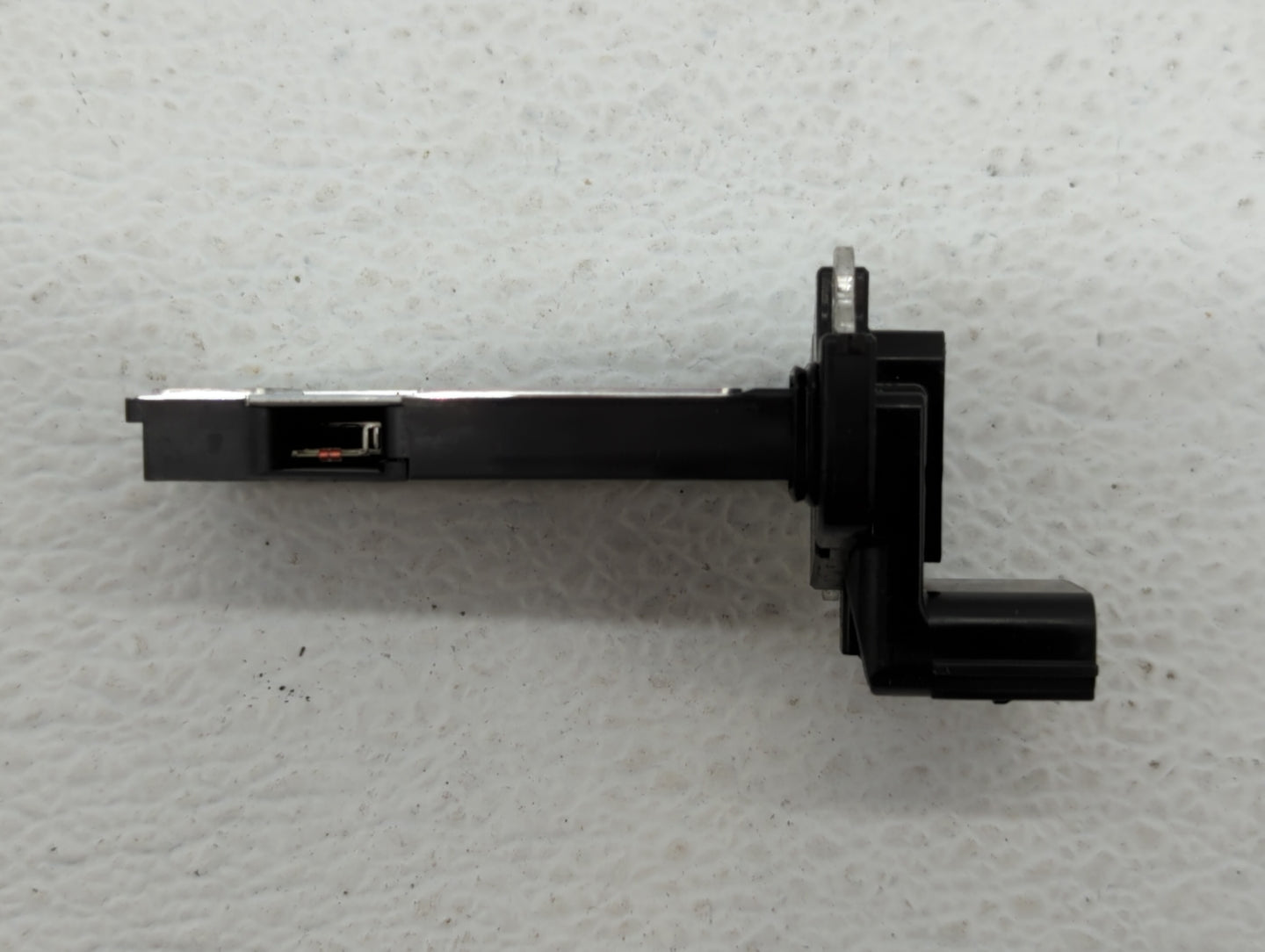 2013-2018 Cadillac Ats Mass Air Flow Meter Maf - Oemusedautoparts1.com