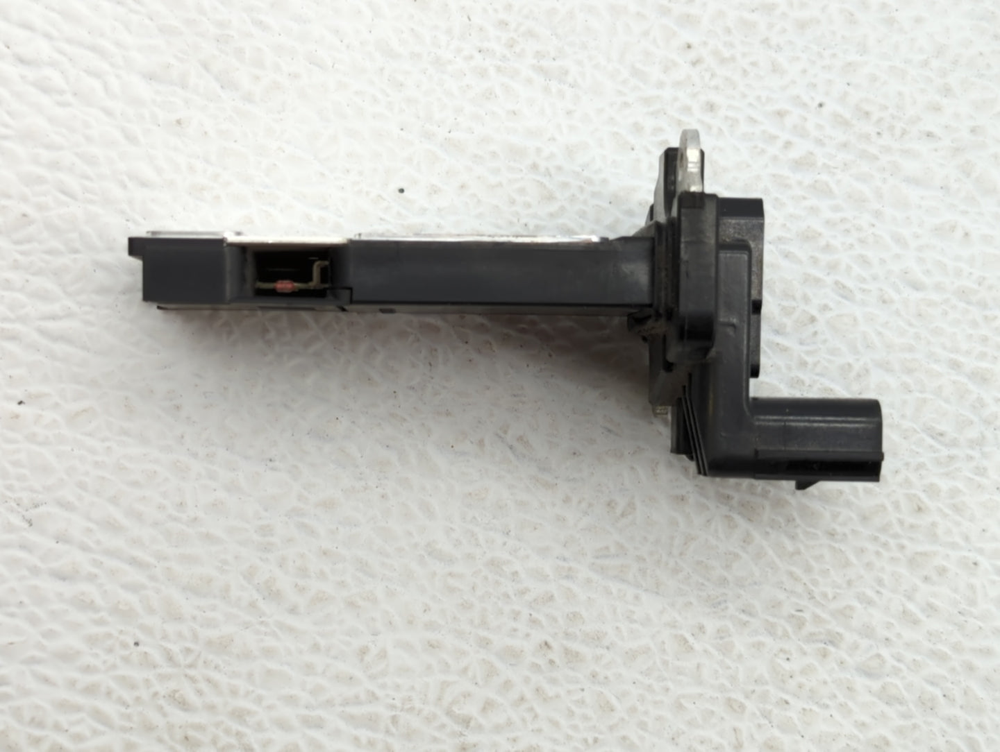 2013-2018 Cadillac Ats Mass Air Flow Meter Maf - Oemusedautoparts1.com