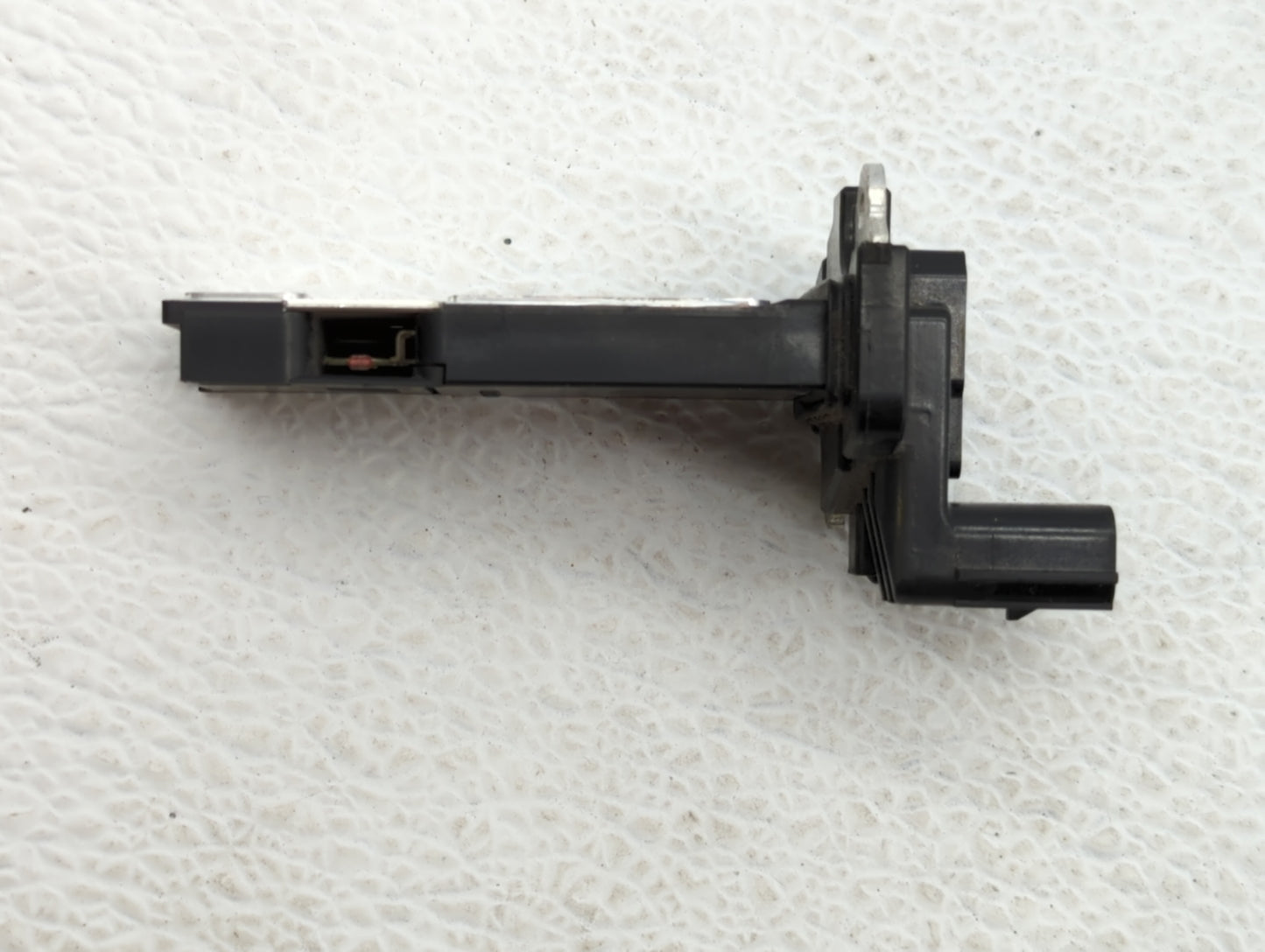 2013-2018 Cadillac Ats Mass Air Flow Meter Maf - Oemusedautoparts1.com