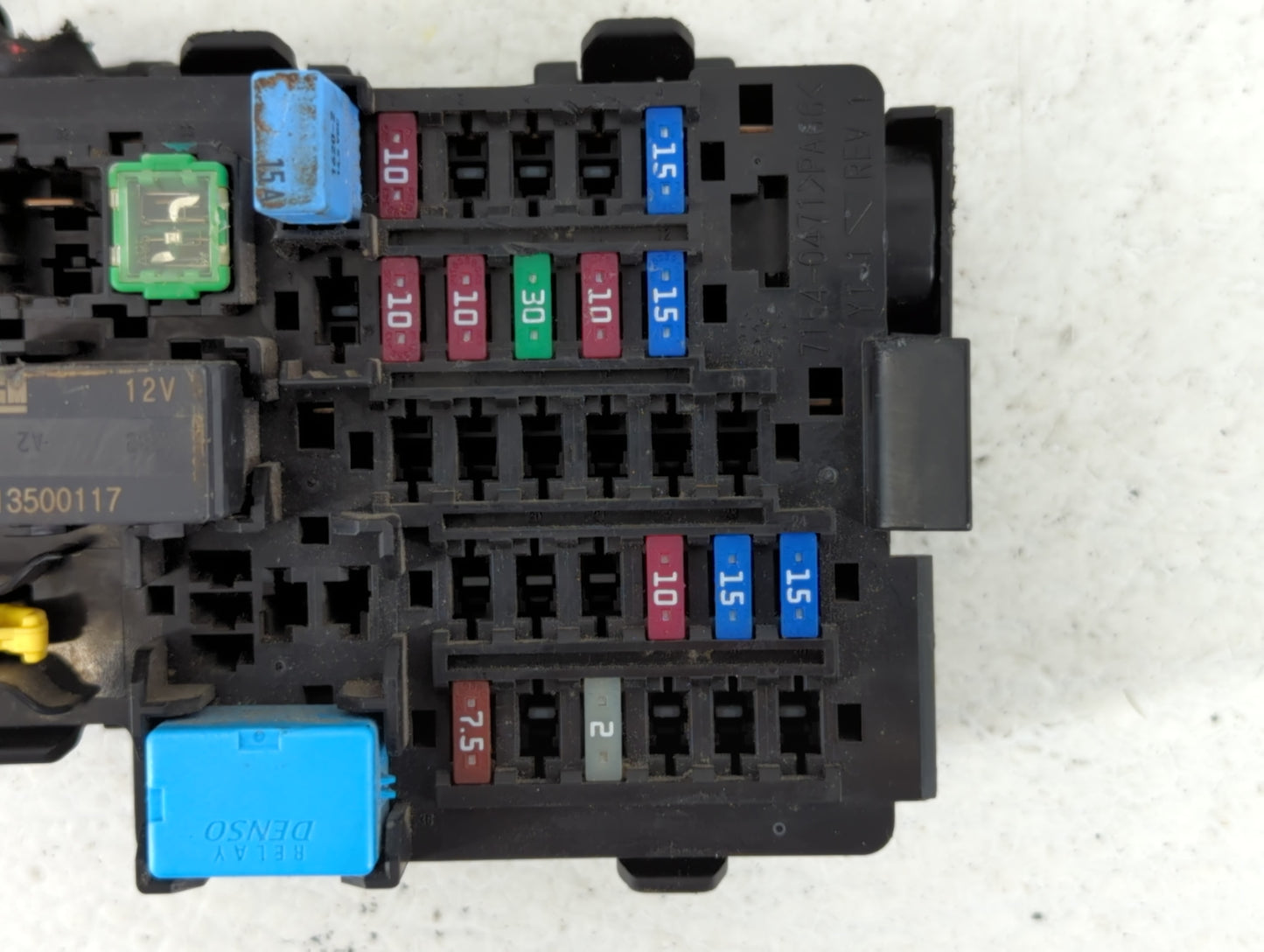 2013-2015 Cadillac Ats Fusebox Fuse Box Panel Relay Module P/N:7154-7600-30 Fits Fits 2013 2014 2015 OEM Used Auto Parts - O