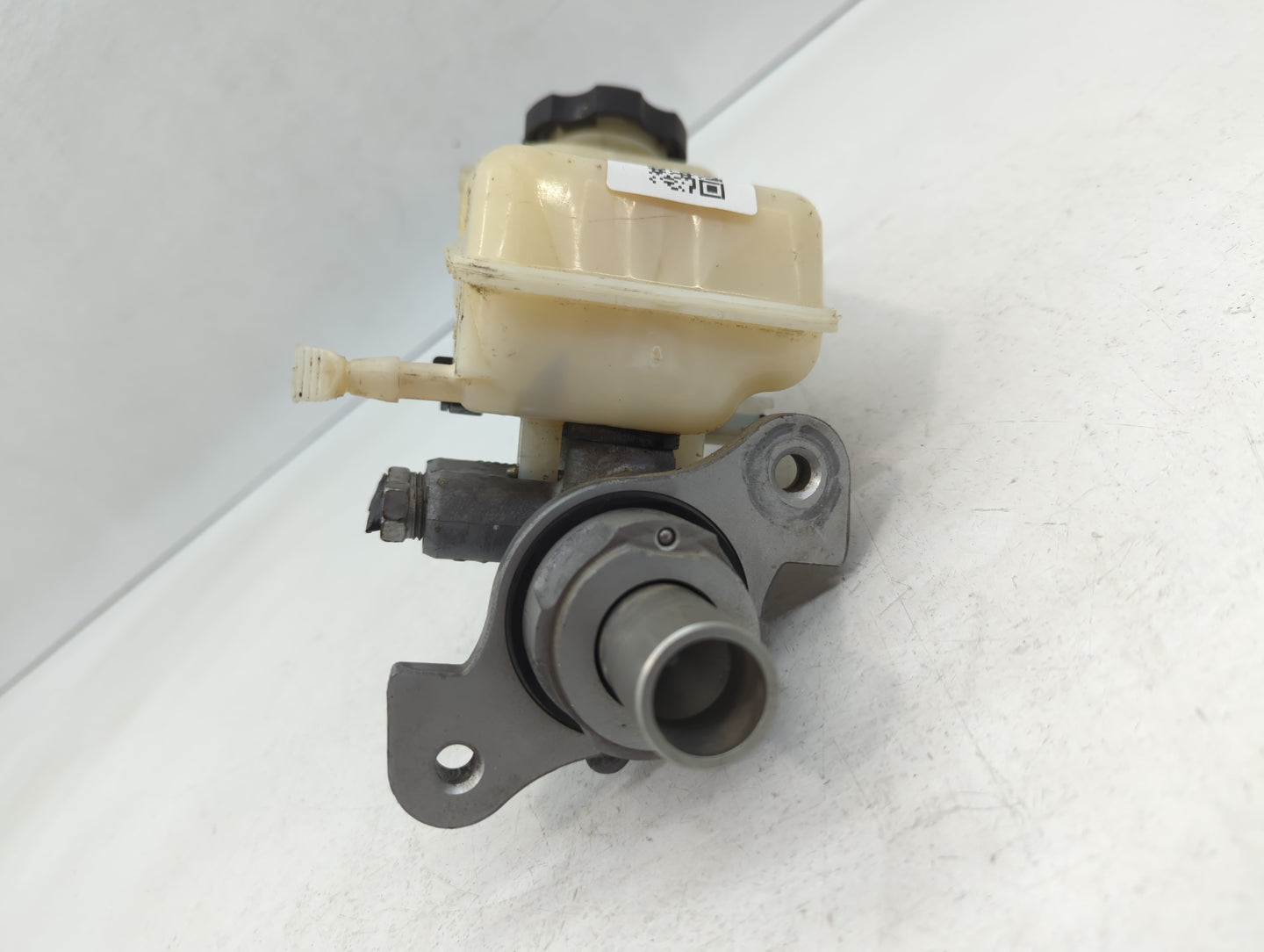 2013-2014 Cadillac Ats Brake Master Cylinder - Oemusedautoparts1.com