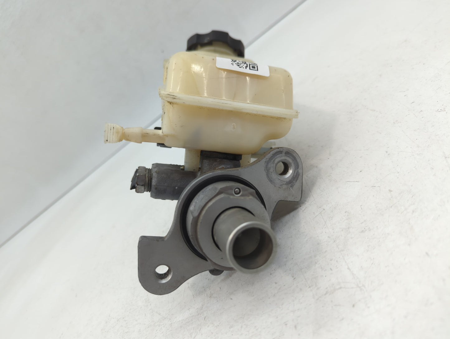 2013-2014 Cadillac Ats Brake Master Cylinder - Oemusedautoparts1.com