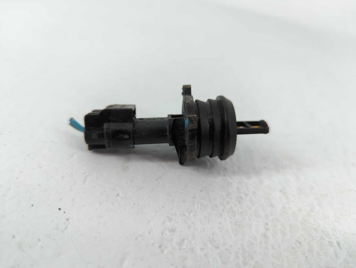 2013-2018 Cadillac Ats Mass Air Flow Meter Maf - Oemusedautoparts1.com