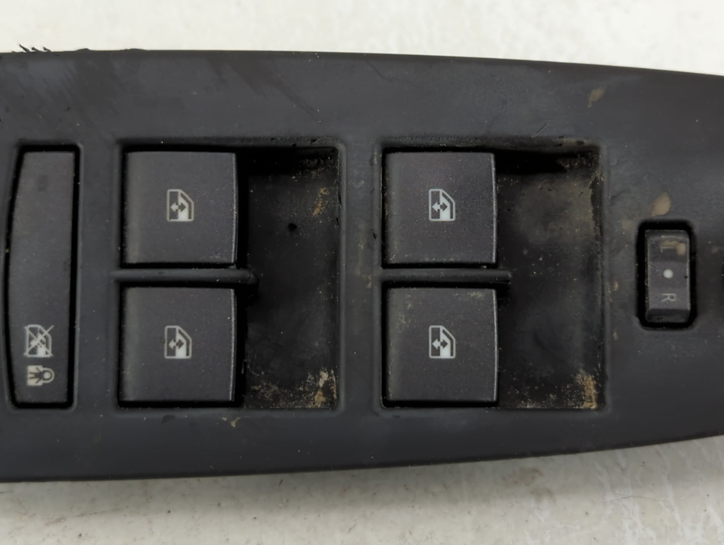 2013 Cadillac Ats Master Power Window Switch Replacement Driver Side Left P/N:22972507 Fits OEM Used Auto Parts - Oemusedaut