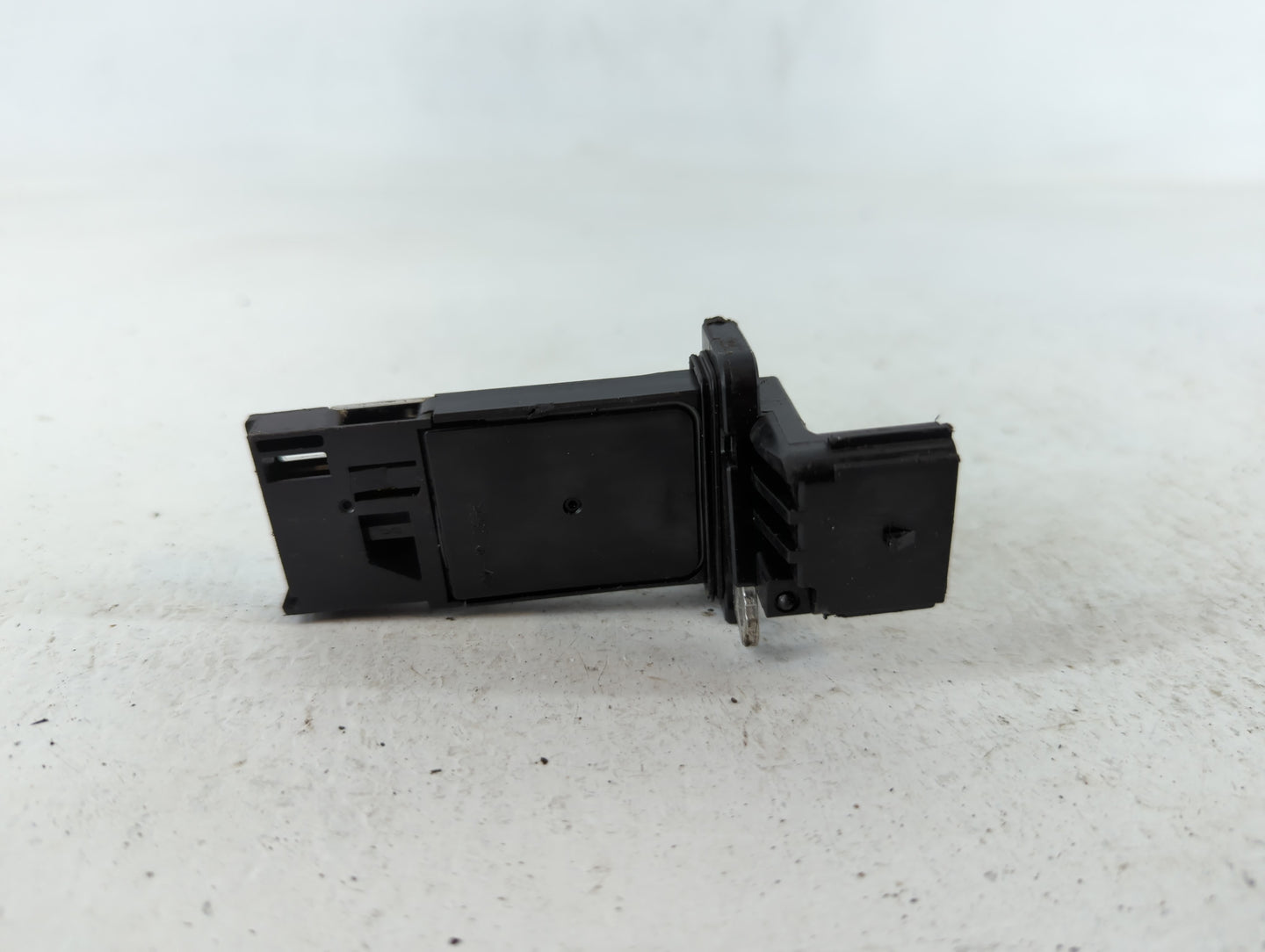 2013-2018 Cadillac Ats Mass Air Flow Meter Maf - Oemusedautoparts1.com