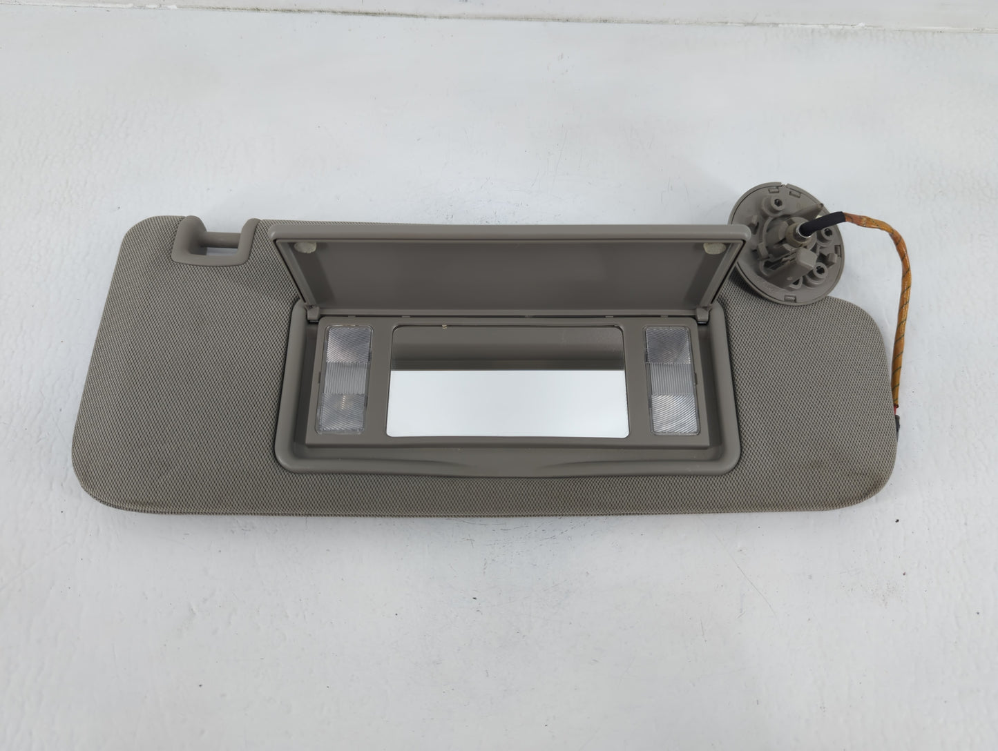 2013 Cadillac Ats Sun Visor Shade Replacement Passenger Right Mirror Fits OEM Used Auto Parts - Oemusedautoparts1.com