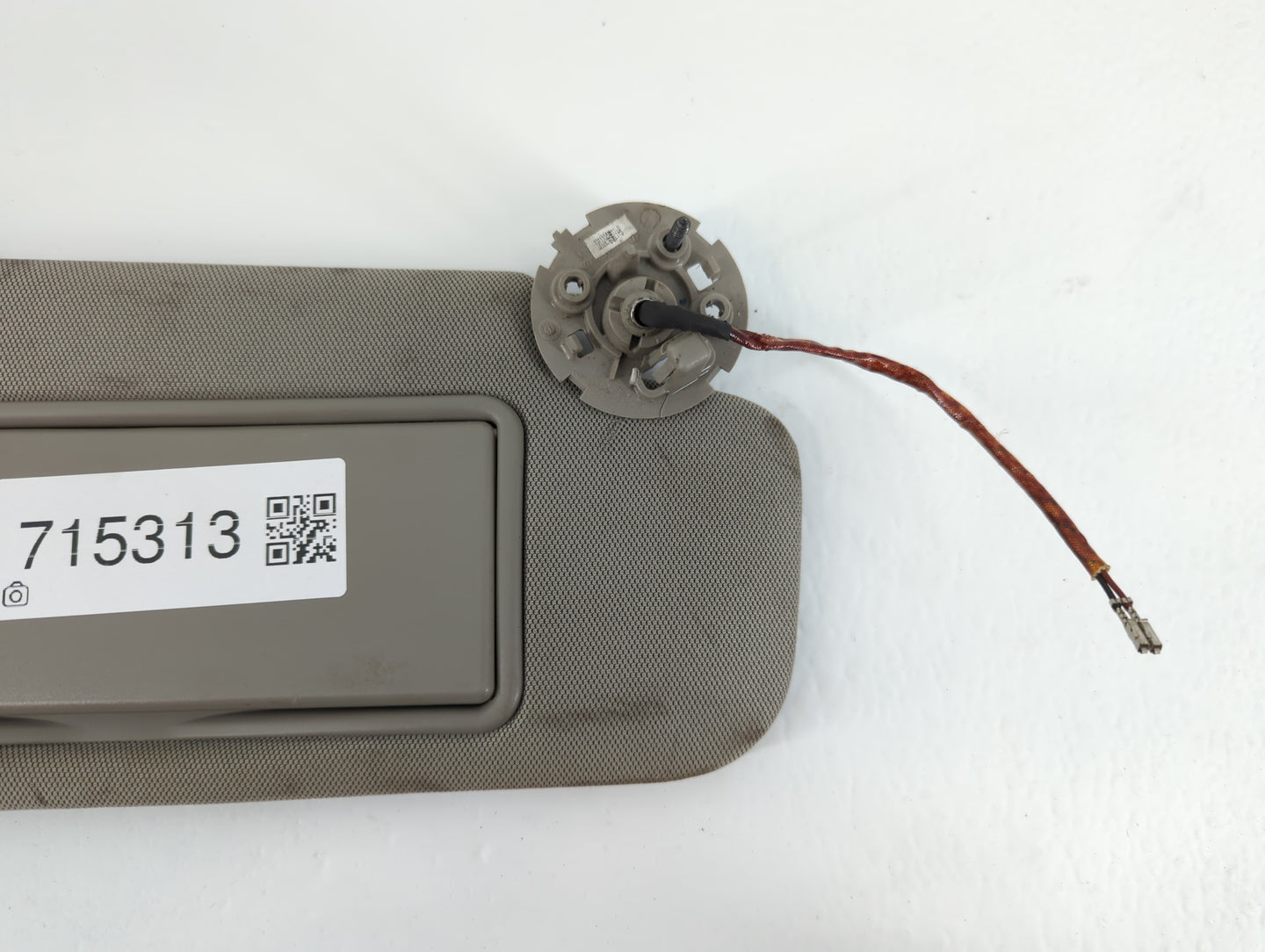 2013 Cadillac Ats Sun Visor Shade Replacement Driver Left Mirror Fits OEM Used Auto Parts - Oemusedautoparts1.com
