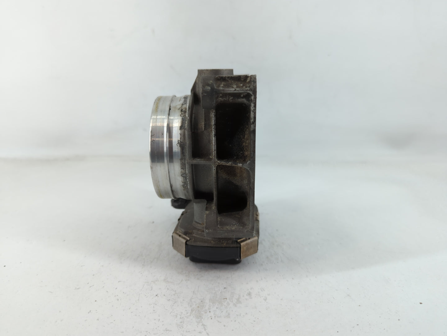 2013-2018 Cadillac Ats Throttle Body P/N:12627967DA Fits Fits 2013 2014 2015 2016 2017 2018 2019 2020 2021 OEM Used Auto Par