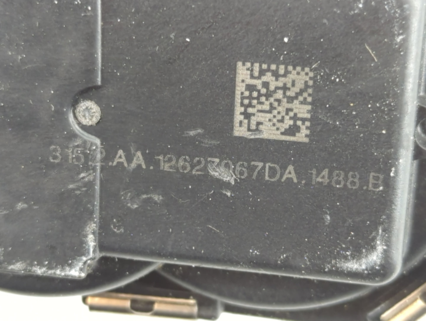 2013-2018 Cadillac Ats Throttle Body P/N:12627967DA Fits Fits 2013 2014 2015 2016 2017 2018 2019 2020 2021 OEM Used Auto Par