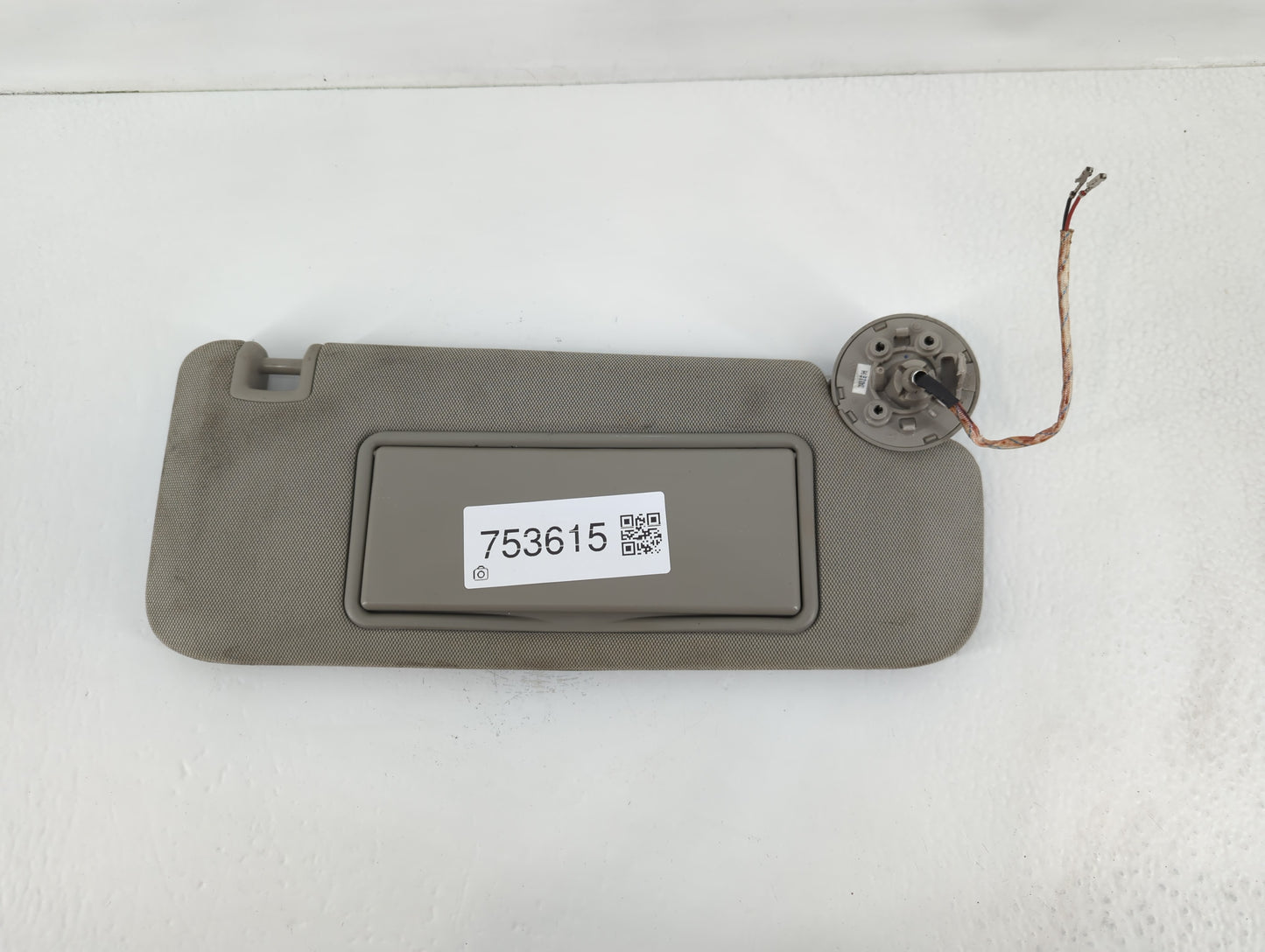 2013 Cadillac Ats Sun Visor Shade Replacement Passenger Right Mirror Fits OEM Used Auto Parts - Oemusedautoparts1.com