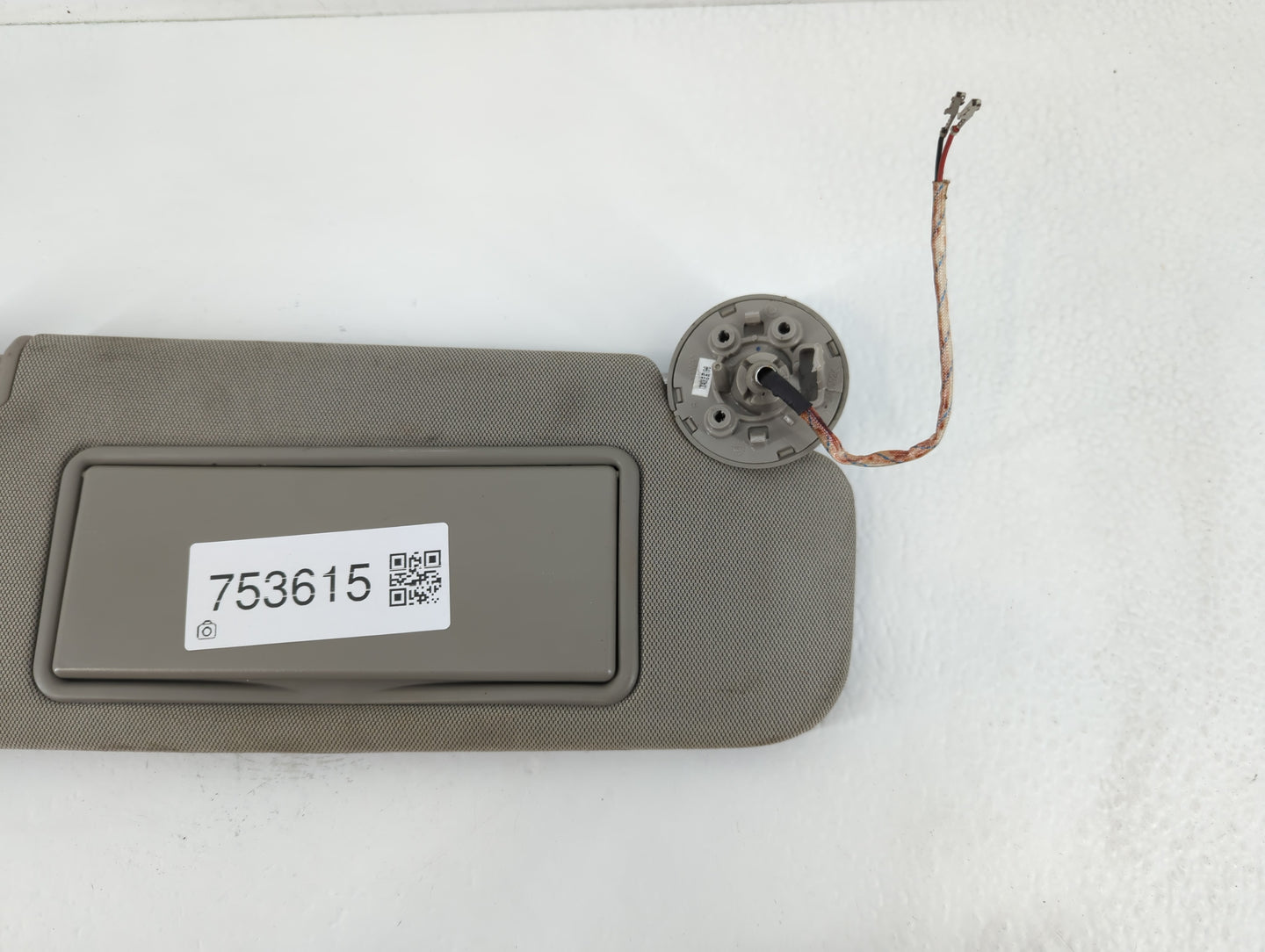 2013 Cadillac Ats Sun Visor Shade Replacement Passenger Right Mirror Fits OEM Used Auto Parts - Oemusedautoparts1.com