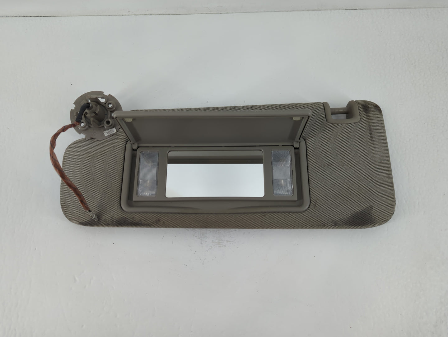 2013 Cadillac Ats Sun Visor Shade Replacement Driver Left Mirror Fits OEM Used Auto Parts - Oemusedautoparts1.com