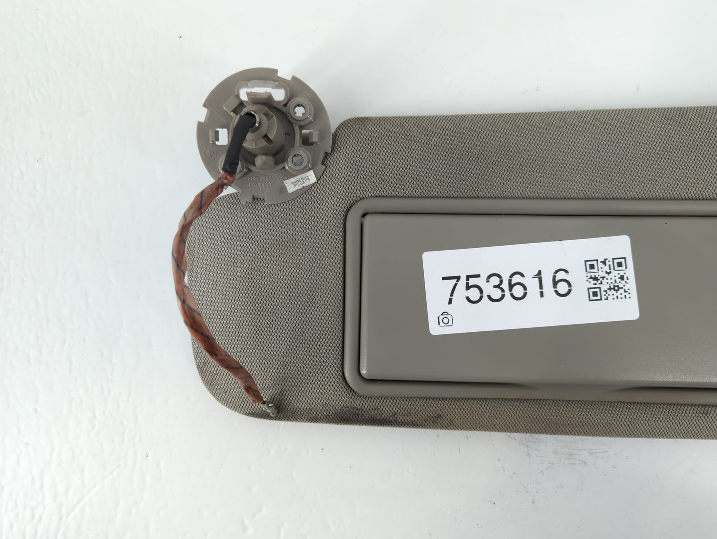 2013 Cadillac Ats Sun Visor Shade Replacement Driver Left Mirror Fits OEM Used Auto Parts - Oemusedautoparts1.com