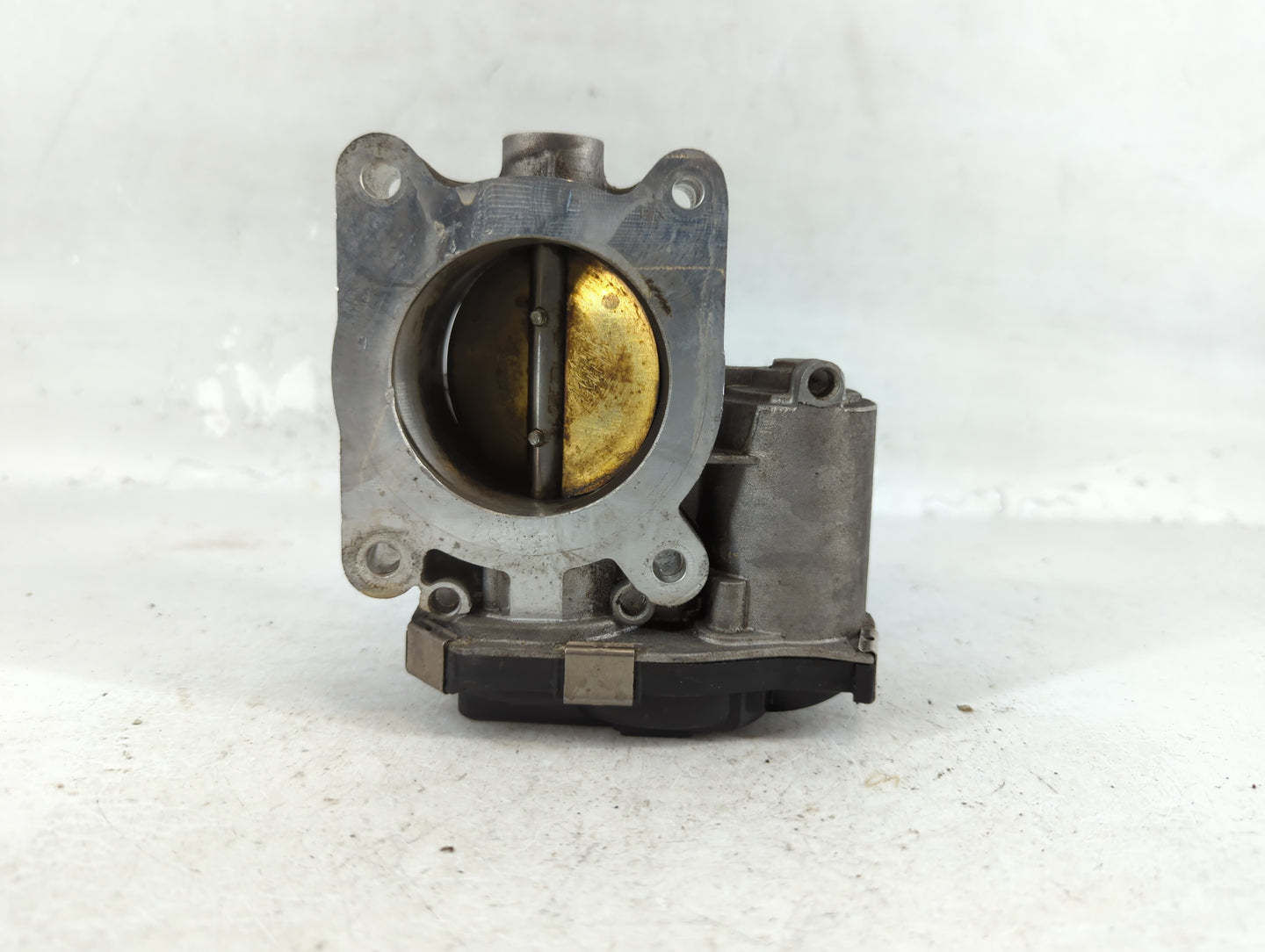 2013-2018 Cadillac Ats Throttle Body P/N:12627067DA Fits Fits 2013 2014 2015 2016 2017 2018 2019 2020 2021 OEM Used Auto Par