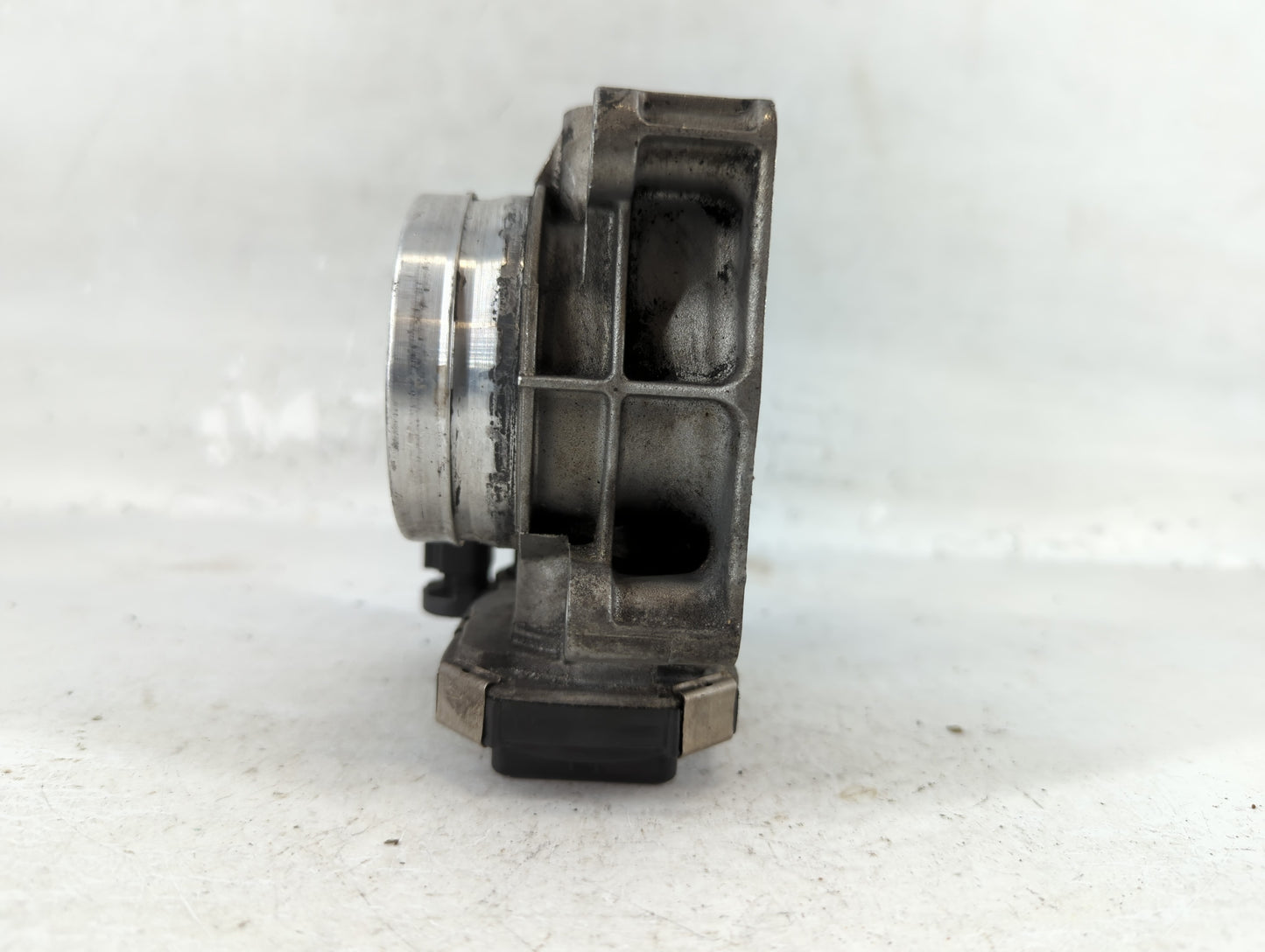 2013-2018 Cadillac Ats Throttle Body P/N:12627067DA Fits Fits 2013 2014 2015 2016 2017 2018 2019 2020 2021 OEM Used Auto Par