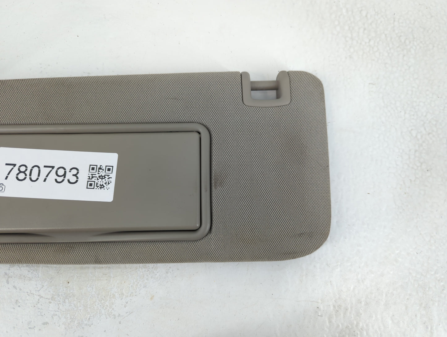 2013 Cadillac Ats Sun Visor Shade Replacement Driver Left Mirror Fits OEM Used Auto Parts - Oemusedautoparts1.com
