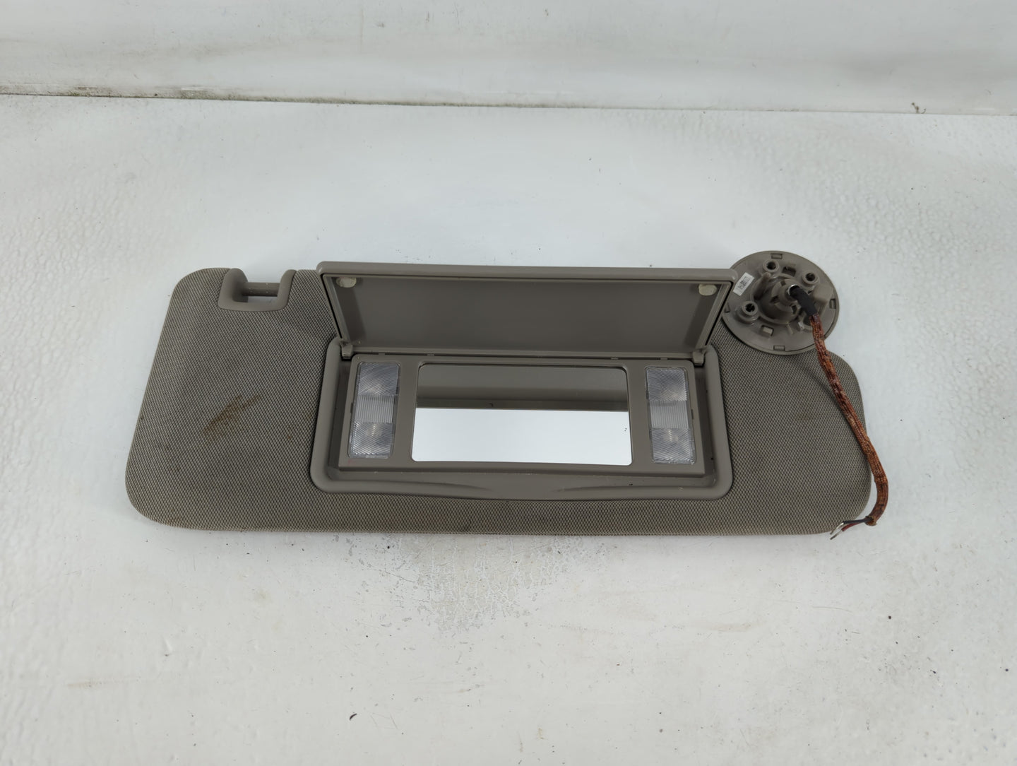 2013 Cadillac Ats Sun Visor Shade Replacement Passenger Right Mirror Fits OEM Used Auto Parts - Oemusedautoparts1.com