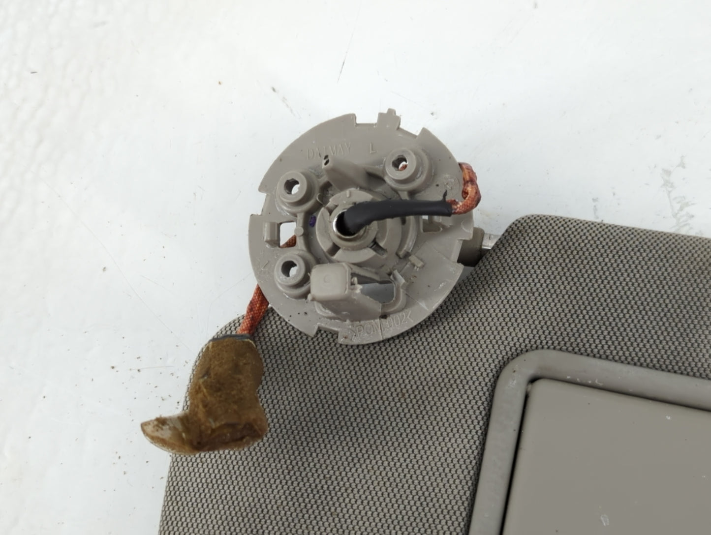 2013 Cadillac Ats Sun Visor Shade Replacement Driver Left Mirror Fits OEM Used Auto Parts - Oemusedautoparts1.com