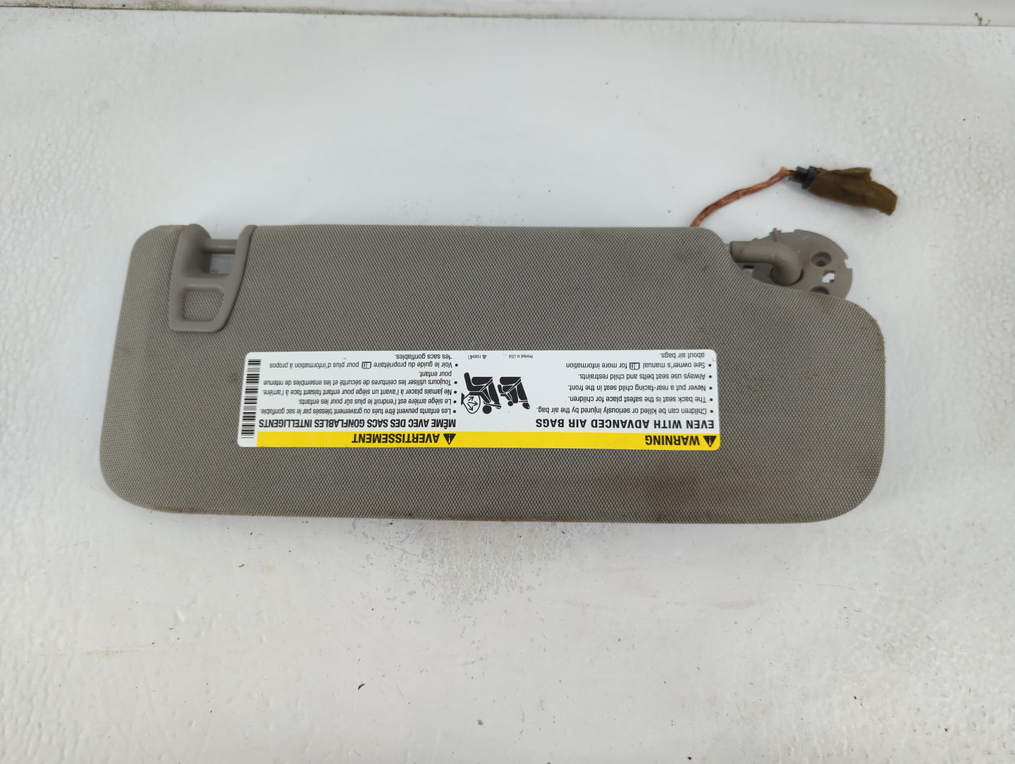 2013 Cadillac Ats Sun Visor Shade Replacement Driver Left Mirror Fits OEM Used Auto Parts - Oemusedautoparts1.com