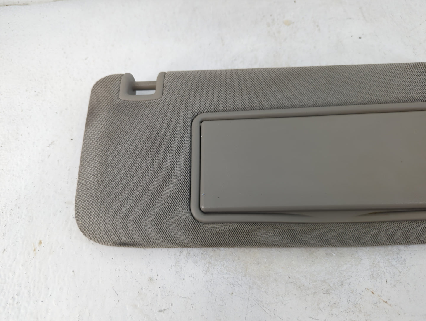 2013 Cadillac Ats Sun Visor Shade Replacement Driver Left Mirror Fits OEM Used Auto Parts - Oemusedautoparts1.com