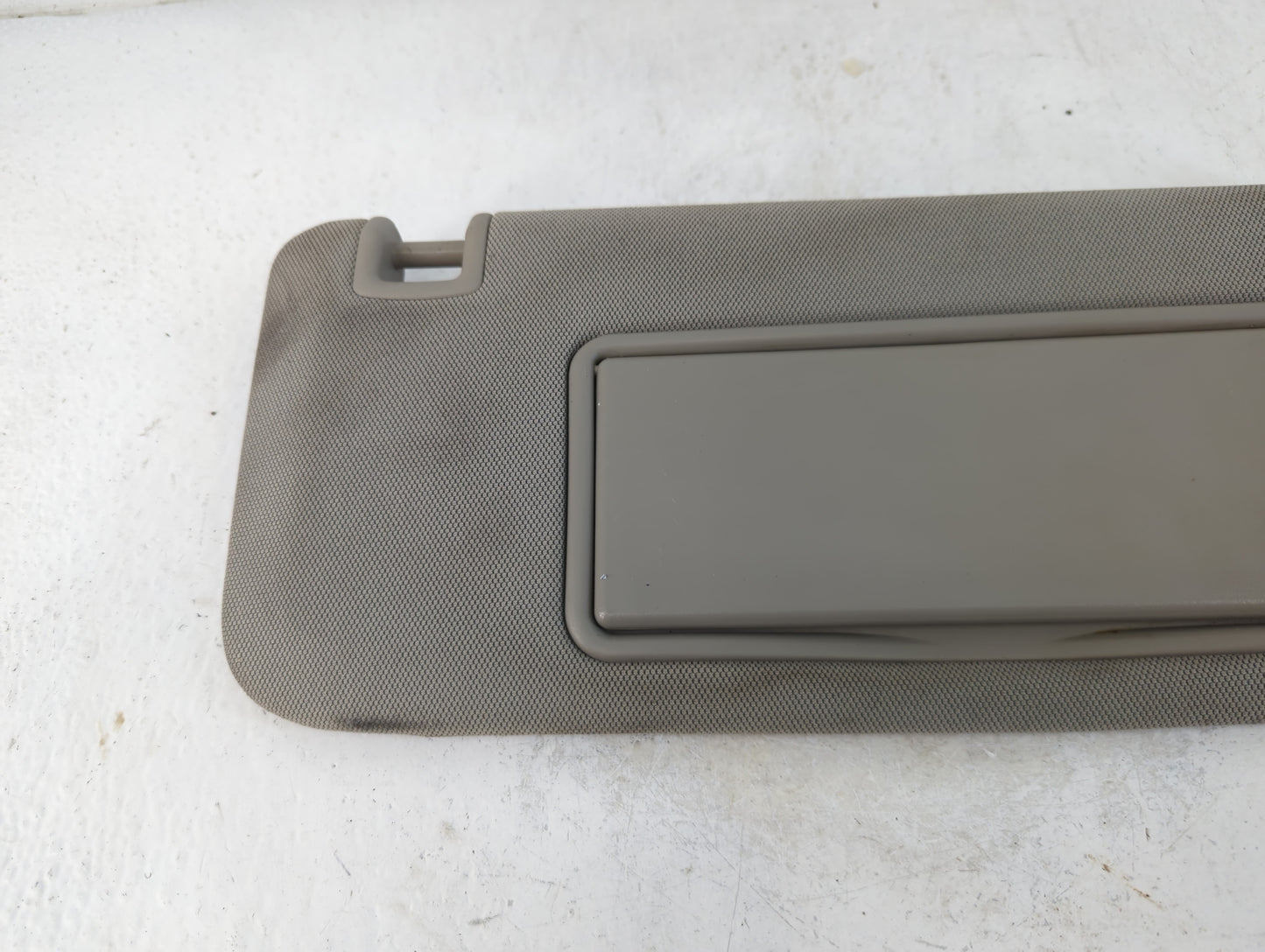 2013 Cadillac Ats Sun Visor Shade Replacement Driver Left Mirror Fits OEM Used Auto Parts - Oemusedautoparts1.com