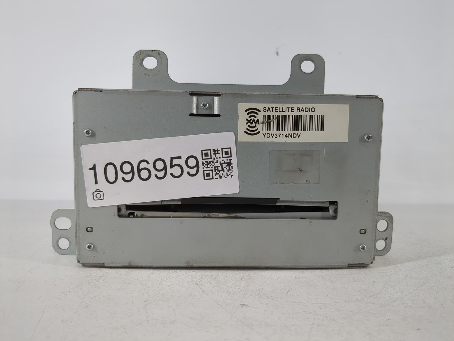 2012-2013 Cadillac Cts Radio AM FM Cd Player Receiver Replacement P/N:22810972 Fits Fits 2012 2013 OEM Used Auto Parts - Oem
