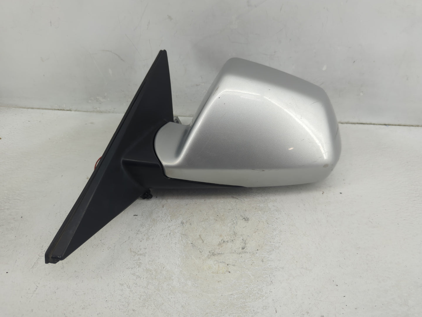 2008-2014 Cadillac Cts Driver Side View Mirror - Left Door Mirror OEM Used - Oemusedautoparts1.com