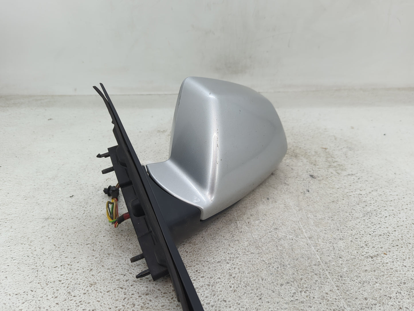 2008-2014 Cadillac Cts Driver Side View Mirror - Left Door Mirror OEM Used - Oemusedautoparts1.com