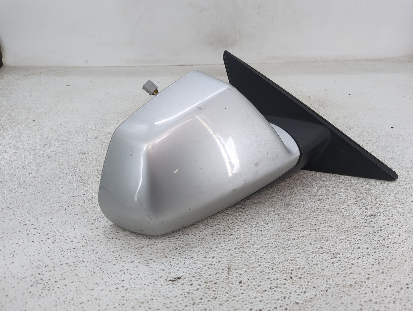 2008-2014 Cadillac Cts Passenger Side View Mirror - Right Door Mirror OEM Used - Oemusedautoparts1.com