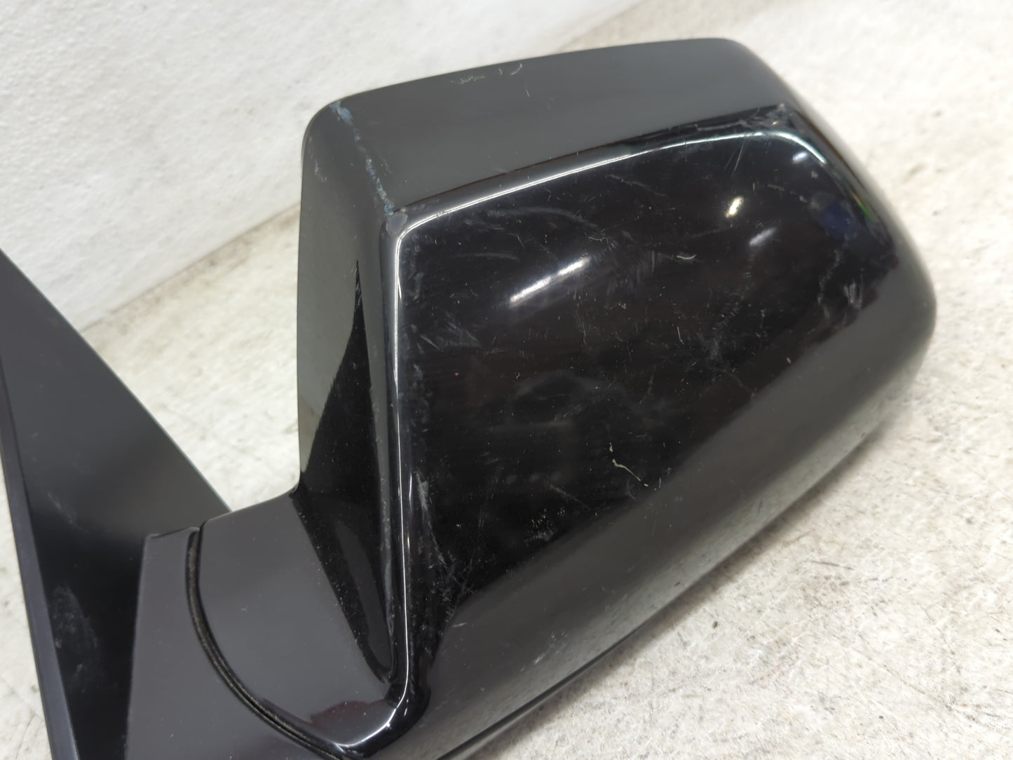 2011-2014 Cadillac Cts Driver Side View Mirror - Left Door Mirror OEM Used - Oemusedautoparts1.com