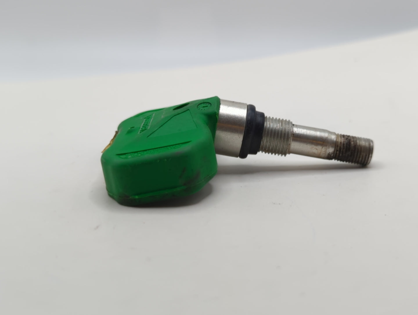 2013 Cadillac Cts Tire Pressure Monitoring System Sensor Tpms - Oemusedautoparts1.com