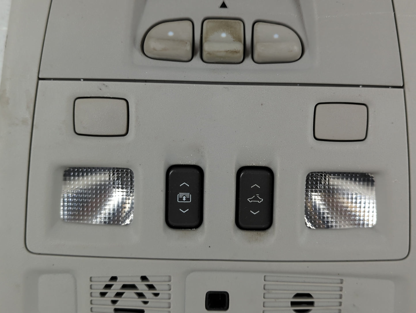 2013 Cadillac Cts Overhead Roof Console - Oemusedautoparts1.com
