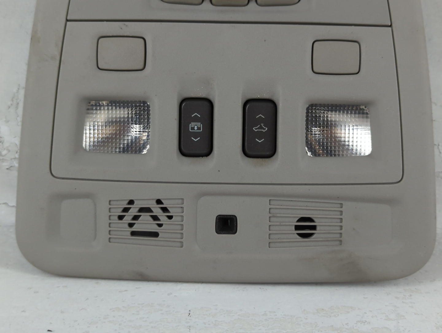 2013 Cadillac Cts Overhead Roof Console - Oemusedautoparts1.com