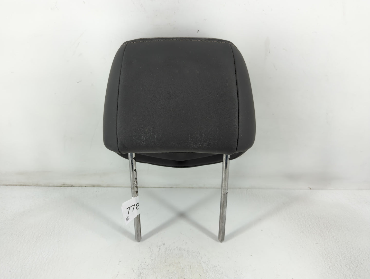 2013-2014 Cadillac Cts Headrest Head Rest Front Driver Passenger Seat Fits Fits 2013 2014 OEM Used Auto Parts - Oemusedautop