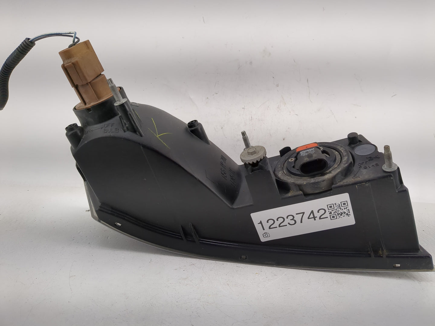 2007-2014 Cadillac Escalade Driver Left Oem Front Light Lamp - Oemusedautoparts1.com