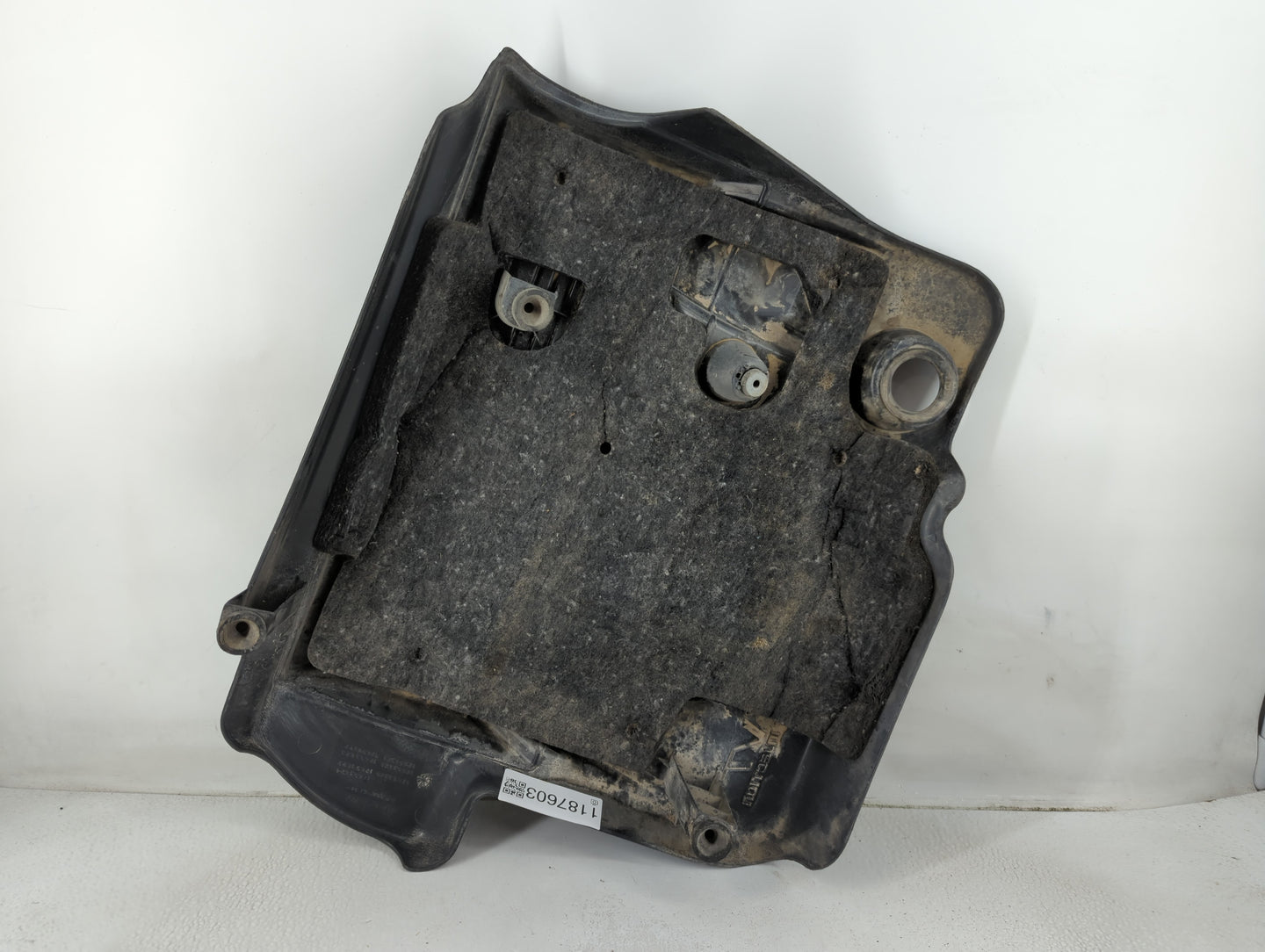 2013 Cadillac Srx Engine Cover - Oemusedautoparts1.com