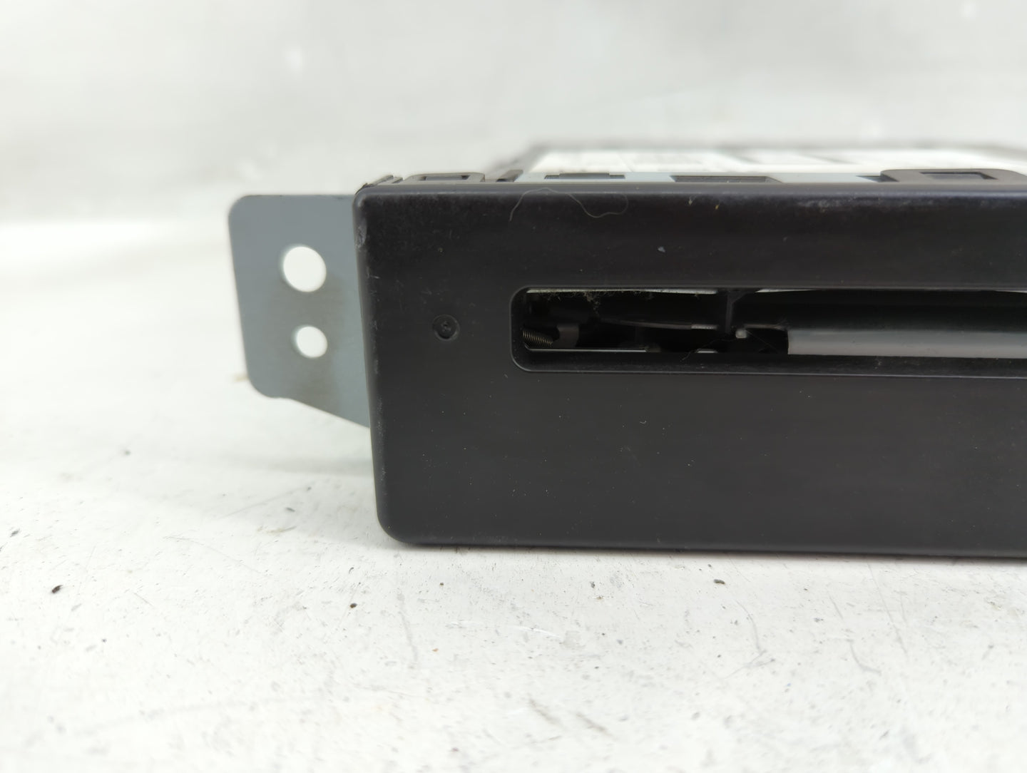 2013-2015 Cadillac Srx Radio AM FM Cd Player Receiver Replacement P/N:812425551 23119513 Fits Fits 2013 2014 2015 OEM Used A