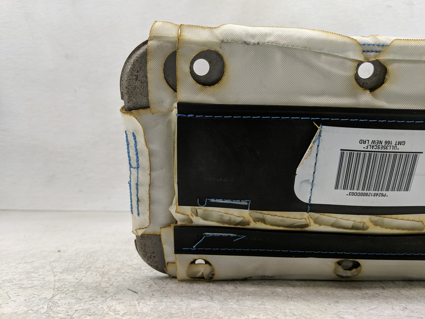 2013 Cadillac Srx Air Bag Passenger Right Dashboard OEM P/N:22962326 Fits OEM Used Auto Parts - Oemusedautoparts1.com