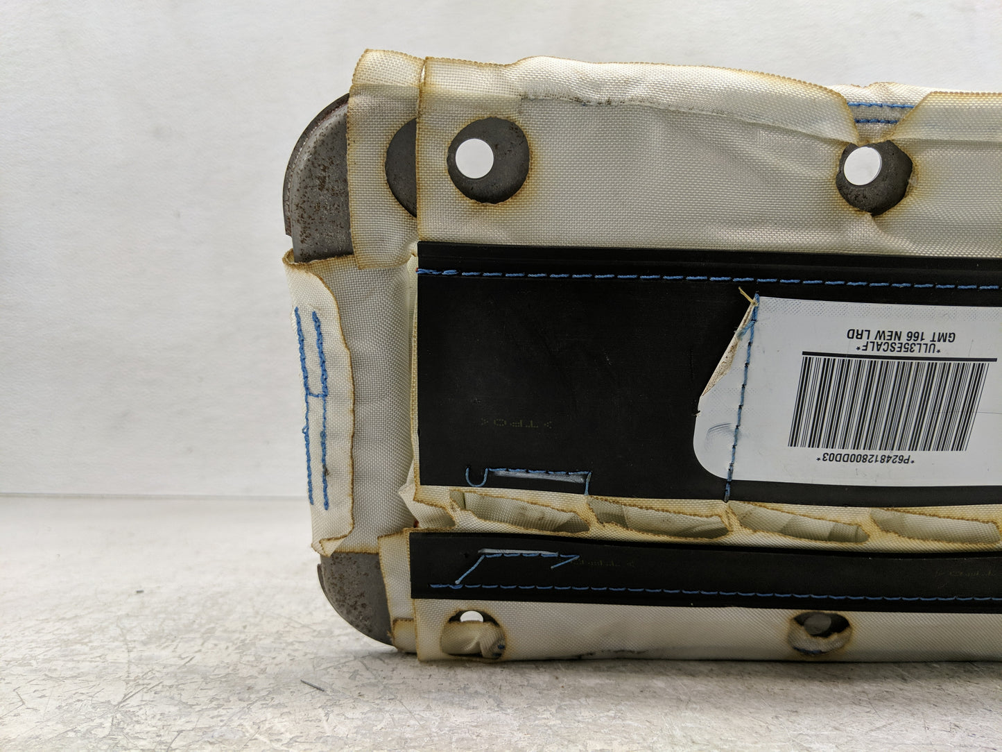 2013 Cadillac Srx Air Bag Passenger Right Dashboard OEM P/N:22962326 Fits OEM Used Auto Parts - Oemusedautoparts1.com