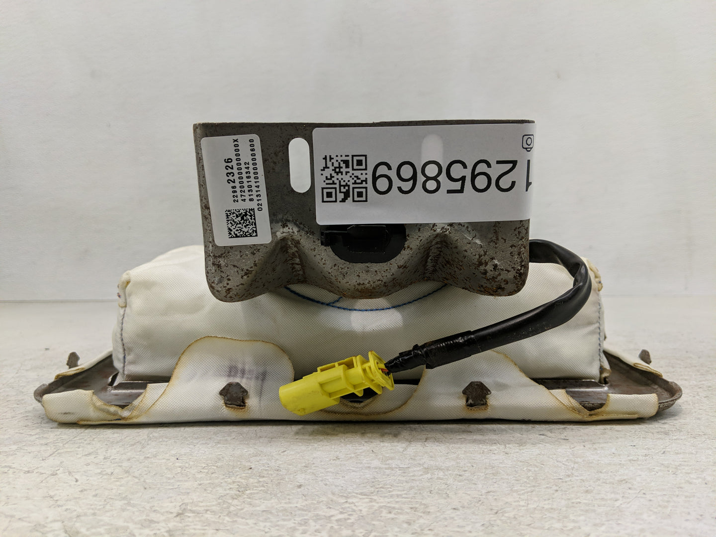 2013 Cadillac Srx Air Bag Passenger Right Dashboard OEM P/N:22962326 Fits OEM Used Auto Parts - Oemusedautoparts1.com