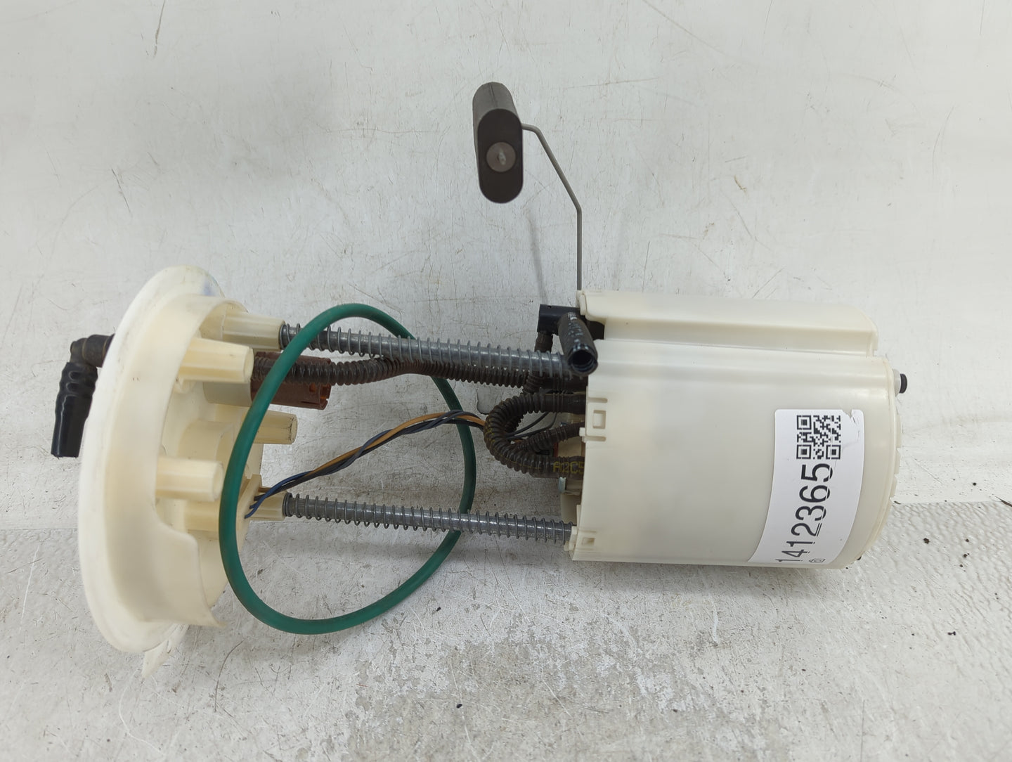 2012-2014 Cadillac Srx Electrical Gas Fuel Pump Assembly - Oemusedautoparts1.com