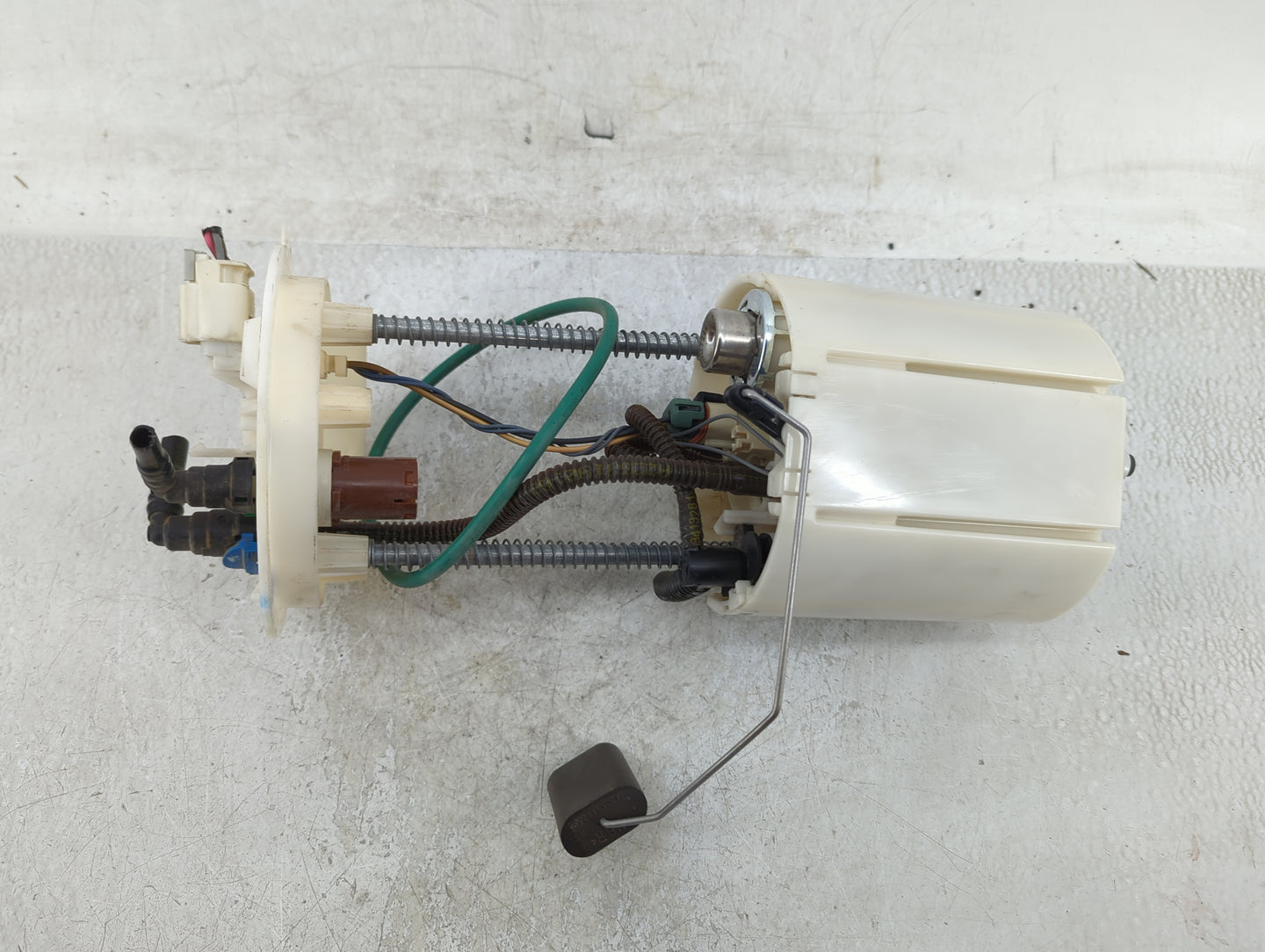 2012-2014 Cadillac Srx Electrical Gas Fuel Pump Assembly - Oemusedautoparts1.com