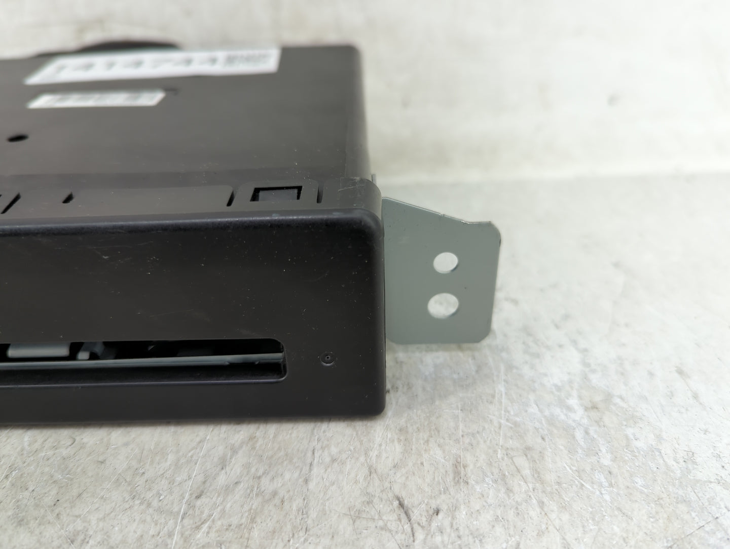 2013-2014 Cadillac Srx Radio AM FM Cd Player Receiver Replacement P/N:22966566 Fits Fits 2013 2014 2015 OEM Used Auto Parts 