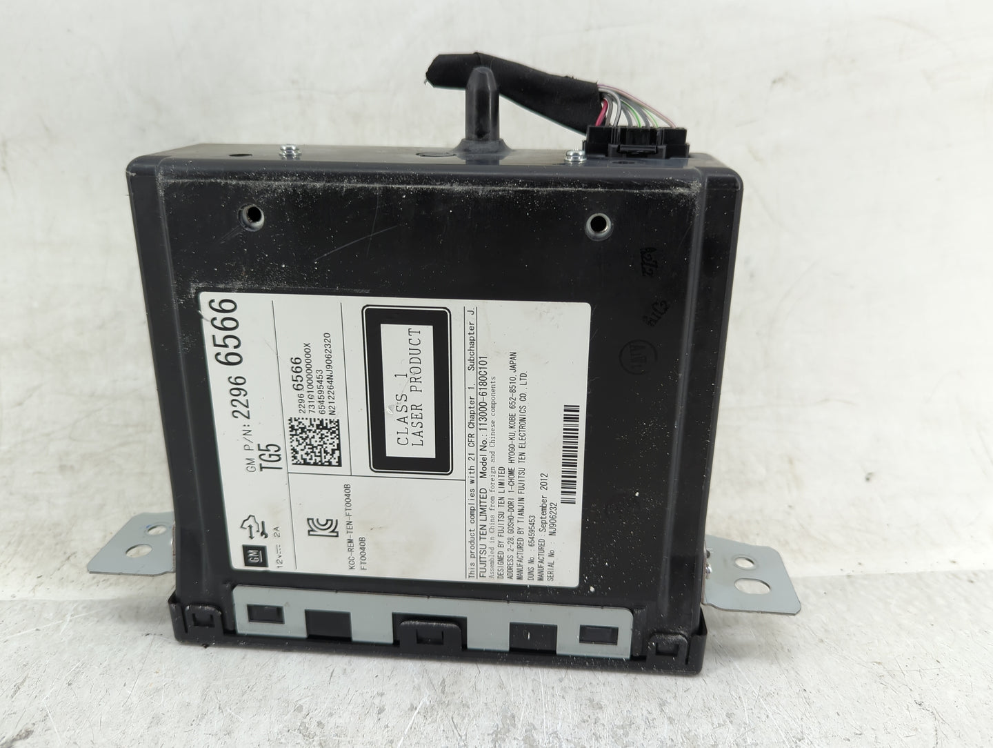 2013-2014 Cadillac Srx Radio AM FM Cd Player Receiver Replacement P/N:22966566 Fits Fits 2013 2014 2015 OEM Used Auto Parts 