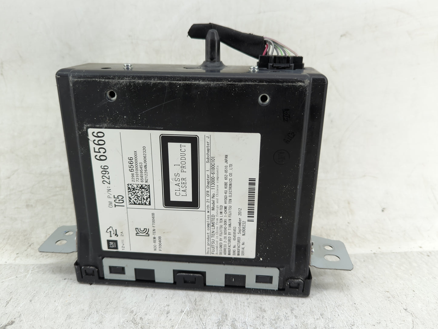 2013-2014 Cadillac Srx Radio AM FM Cd Player Receiver Replacement P/N:22966566 Fits Fits 2013 2014 2015 OEM Used Auto Parts 