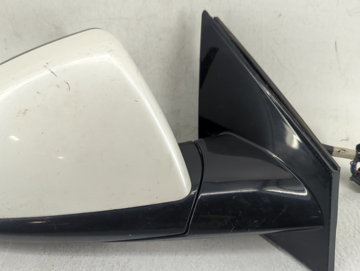 2010-2014 Cadillac Srx Passenger Side View Mirror - Right Door Mirror OEM Used - Oemusedautoparts1.com