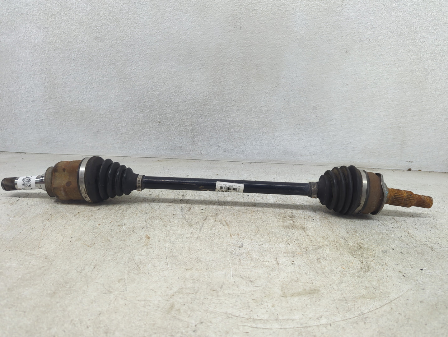 2012-2016 Cadillac Srx Axle Shaft Front Passenger Cv C/v - Oemusedautoparts1.com