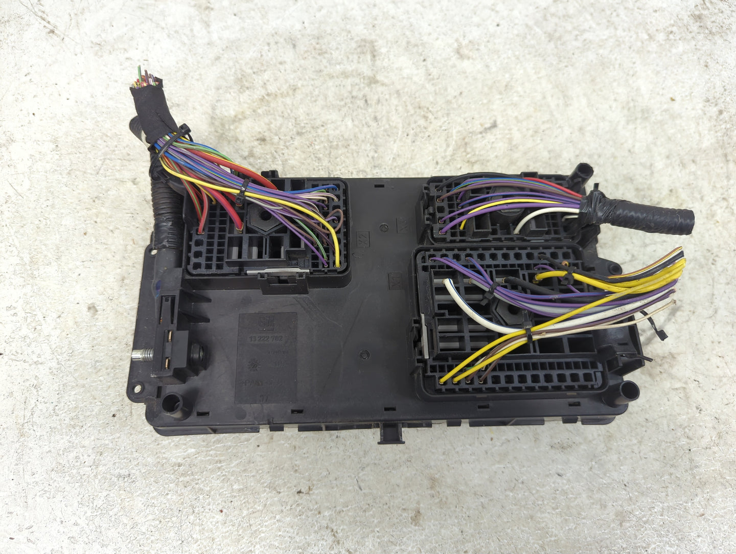2013 Cadillac Srx Fusebox Fuse Box Panel Relay Module P/N:13222782 812461952 Fits OEM Used Auto Parts - Oemusedautoparts1.co
